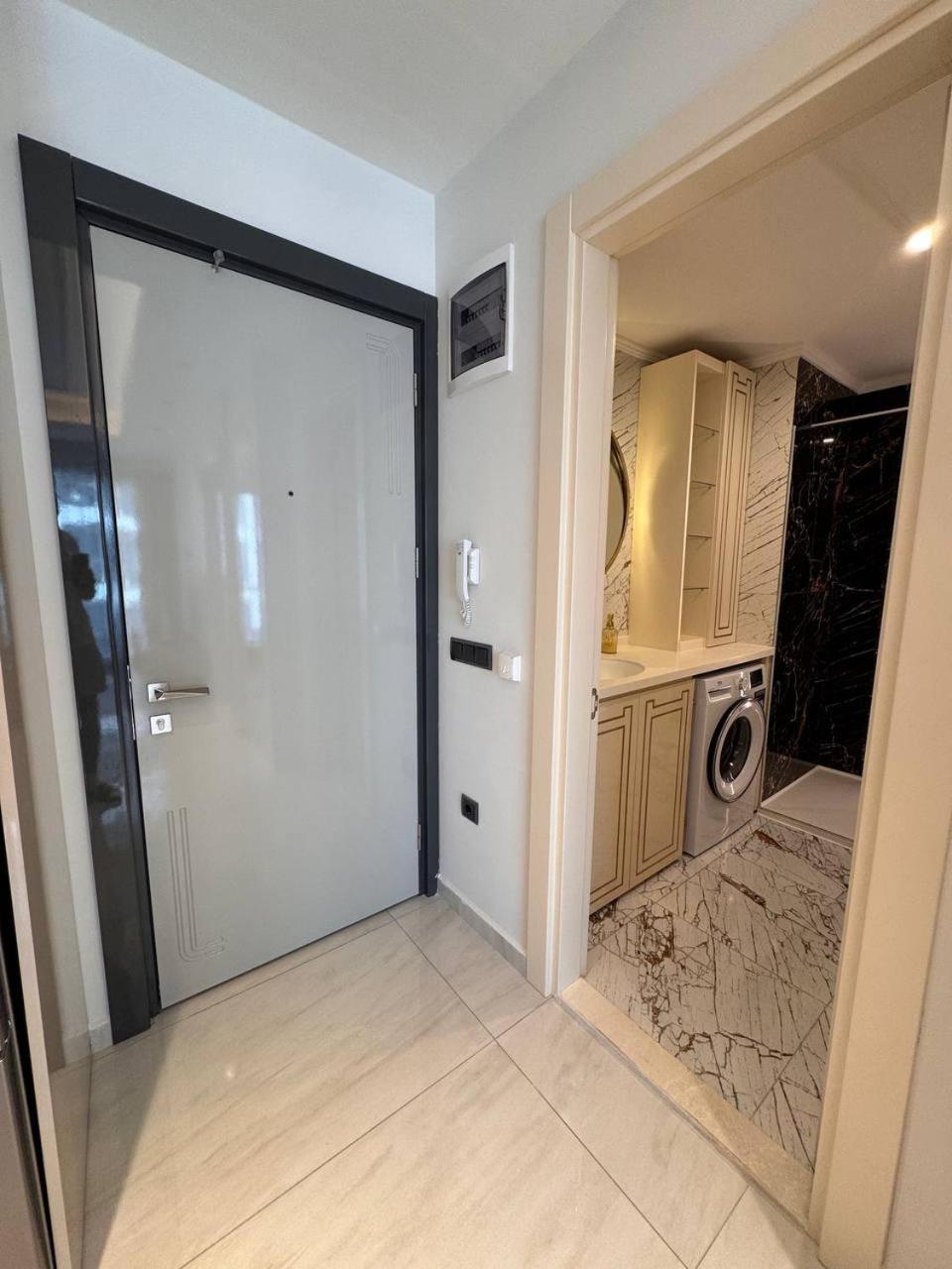 Cebeci Towers 1 Pluse 1 Mahmutlar Apartment Alanya